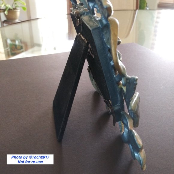 Hummingbird Enamel and Crystal Photo Frame - Picture 3 of 7